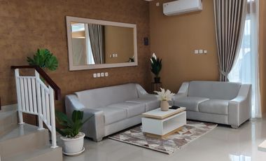 Rumah Mewah SHM Lokasi Strategis Dekat dengan Universitas BSI