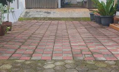 Rumah Model Joglo Dekat Tempat Wisata 742 m²