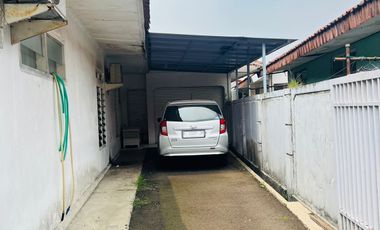 Rumah di Lokasi Komersil Gunung Batu Cocok Buat Kantor Buat Usaha