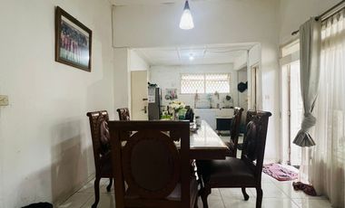 Rumah di Lokasi Komersil Gunung Batu Cocok Buat Kantor Buat Usaha