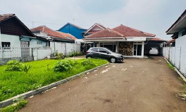 Rumah di Lokasi Komersil Gunung Batu Cocok Buat Kantor Buat Usaha