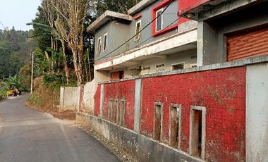 Villa 2 Lt + Gudang Teh, Lt. 1100 m, Darangdan, Purwakarta.