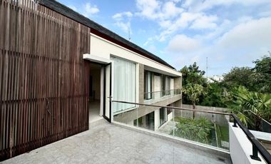 Dijual atau Disewakan Luxury villa full furnish di Nusa dua