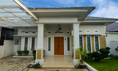 Dijual Rumah Mewah di Ulee Kareng - Dekat Simpang Tujuh Ulee Kareng!