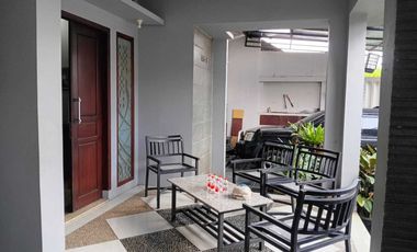 Disewakan Rumah Bagus Luas 2 Lantai Semi Furnished SHM di Pamulang