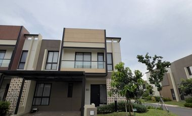 RUMAH POSISI BAGUS HOEK DI CARSON GADING SERPONG HADAP UTARA