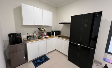 RUMAH POSISI BAGUS HOEK DI CARSON GADING SERPONG HADAP UTARA