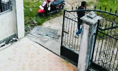 Rumah jln utama komplek palm hill.