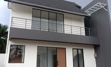 Jual Rumah CANTIK harga MURAH di DAGO Bandung Utara dekat kampus ITB ganesha