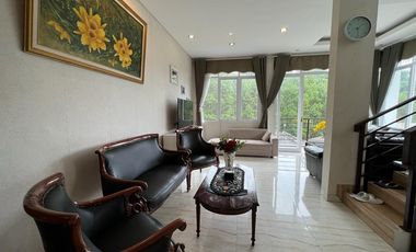 Jual di bawah Appraisal Bank Rumah Villa CANTIK Ada KOLAM RENANG FULL FURNISHED di RESORT DAGO