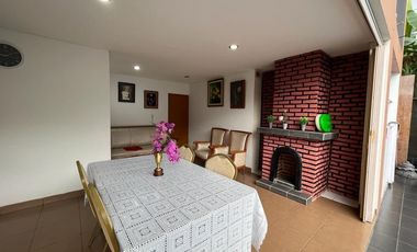 Jual di bawah Appraisal Bank Rumah Villa CANTIK Ada KOLAM RENANG FULL FURNISHED di RESORT DAGO