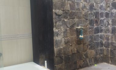 Rumah Disewakan Balikpapan Baru 1 Lt Full Furnished Kolam Renang