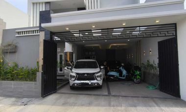Dijual rumah mewah di dekat ta tv solo