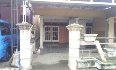 disewakan rumah di dsn gambuhan ukuran 520