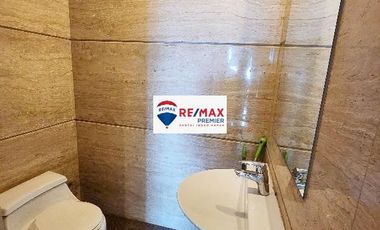 Hunian mewah, view laut, Apartemen Regatta Montecarlo