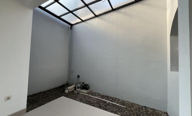 Promo Akhir Tahun RUMAH MEWAH 2 LANTAI FREE BIAYA² BEBAS BANJIR!