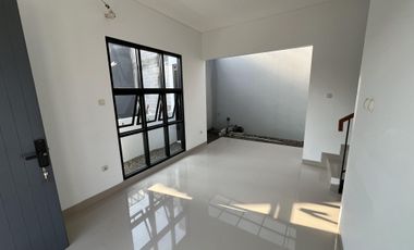 Promo Akhir Tahun RUMAH MEWAH 2 LANTAI FREE BIAYA² BEBAS BANJIR!