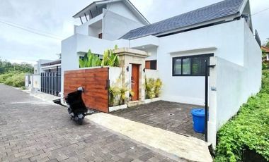 Villa modern tropical style di Nusa Dua, 10 menit ke pantai