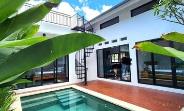 Villa modern tropical style di Nusa Dua, 10 menit ke pantai