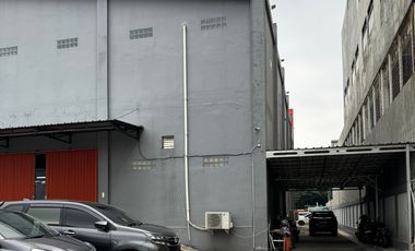 Dijual Gedung Komersial Park Boulevard Harapan Indah Bekasi