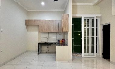 TOWNHOUSE PREMIUM DEKAT STASIUN UNIV. PANCASILA, LENTENG AGUNG