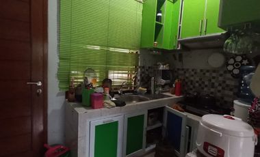 Rumah Dekat Statiun Swimming Pool di Villa Gunung Lestari Ciputat13979