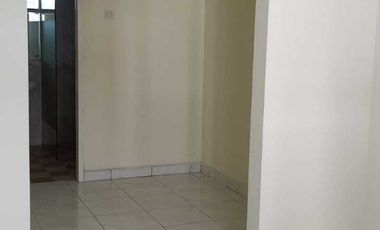 Disewakan Rumah Rapi & Siap Huni  Perumahan Jatinegara Baru,