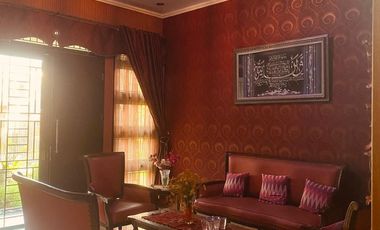 Di Jual Rumah 2 Lantai dengan lokasi strategis di Pekanbaru
