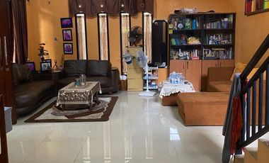 Di Jual Rumah 2 Lantai dengan lokasi strategis di Pekanbaru