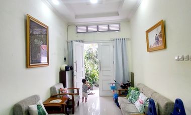 Rumah bgs siap huni di KAV.kodau jatimekar LT.131m SHm garasi mobil