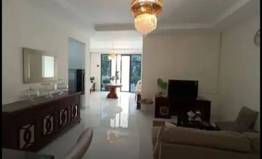 Rumah MEWAH American CLASSIC dijual di SETIABUDI Bandung