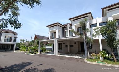 Rumah 2 lantai di Podomoro Park dekat club house