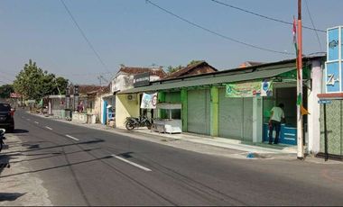 Ruko 5 Unit di Karanganyar dengan Lokasi Strategis