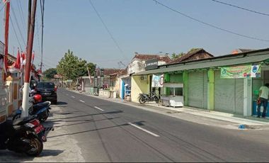 Ruko 5 Unit di Karanganyar dengan Lokasi Strategis