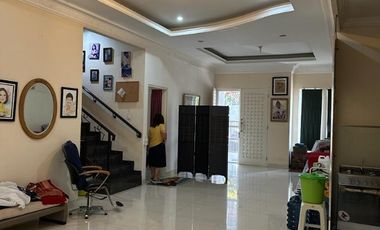 Disewakan rumah bagun jg nyaman di Pondok Indah