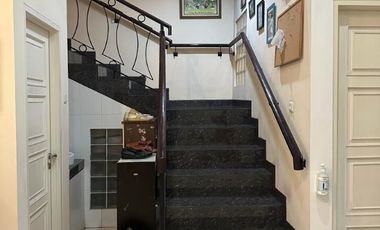 Disewakan rumah bagun jg nyaman di Pondok Indah