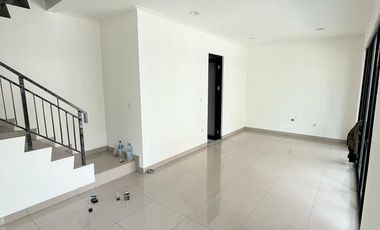 Disewakan Murah Rumah uk. 8x10m2 Milenial City  PIK 2 Kosongan