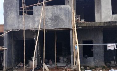 Rumah 2 lantai 350 JT saja