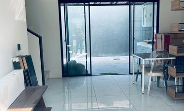 Disewakan Rumah Baru Furnish Modern di Tarubawana Kota Baru