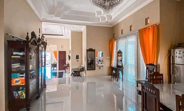 DIJUAL VILLA TRAWAS MOJOKERTO JAWA TIMUR RON.A138