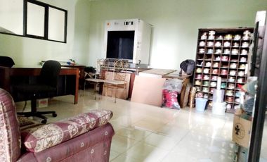 Kantor & gudang 3lantai di pinggir jln raya wibawamukti jatisari bksi