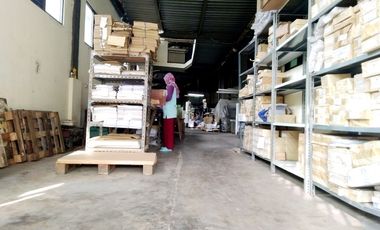Kantor & gudang 3lantai di pinggir jln raya wibawamukti jatisari bksi