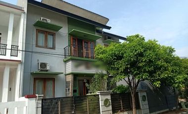 Dijual Rumah di Kemang Pratama 3 Bekasi, Siap Huni Nyaman Dan Aman Dekat Tol, sekolah, tempat ibadah, Bank, supermarket dll.  Harga nego