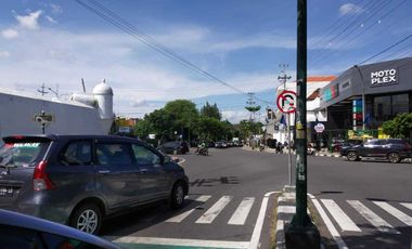 Tanah hook dijual ditengah kota Yogya, dekat Alun alun kidul, Lt 790,5