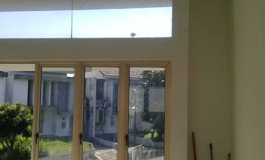 Rumah hook di Front View Rancamaya Golf Estate dengan harga terbaik