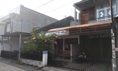 A193 - Rumah Luas Muat 2 Mobil dekat XT Square dan  jl Kusumanegara