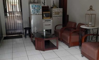 Dijual Rumah Luas plus Kosan Tubagus Ismail, Sayap Dago