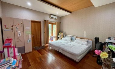 sektor 7 nego sd deal  cluster exclusive bintaro dengan Pool