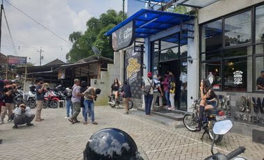 DIJUAL CAFE & RESTO, NGABLAK, JL. RAYA SALATIGA -MAGELANG