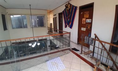 Rumah plus ruang usaha pinggir jalan utama karangasem